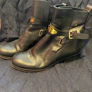 •Michael Kors• Black Gold Metal Detail Ankle Booties